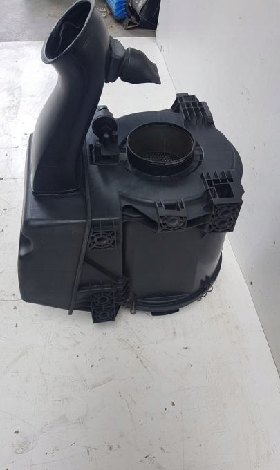 OBUDOWA FILTRA POWIETRZA ATEGO - Filtre à air pour Camion: photos 2 OBUDOWA FILTRA POWIETRZA ATEGO - Filtre à air pour Camion: photos 2