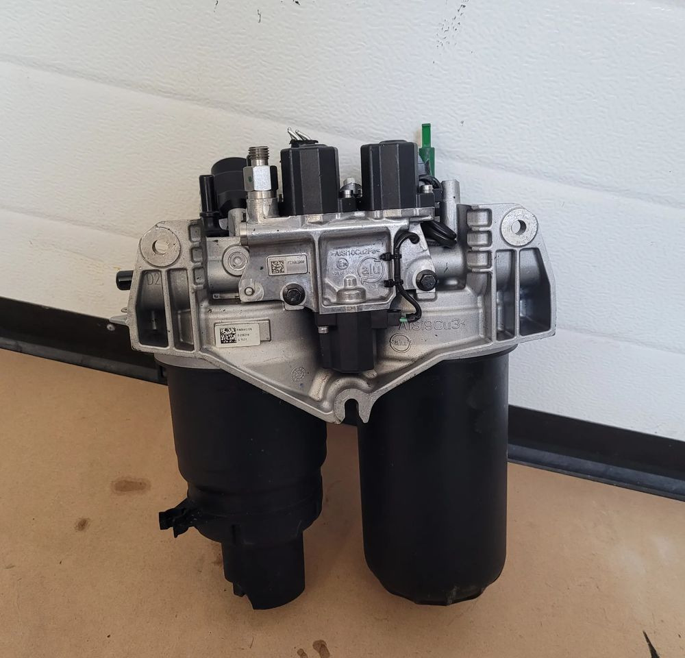 PODSTAWA FILTRA PALIWA VOLVO FH4 ORYGINAŁ 24137484 CHWALIM116 - Filtre à carburant pour Camion: photos 1 PODSTAWA FILTRA PALIWA VOLVO FH4 ORYGINAŁ 24137484 CHWALIM116 - Filtre à carburant pour Camion: photos 1