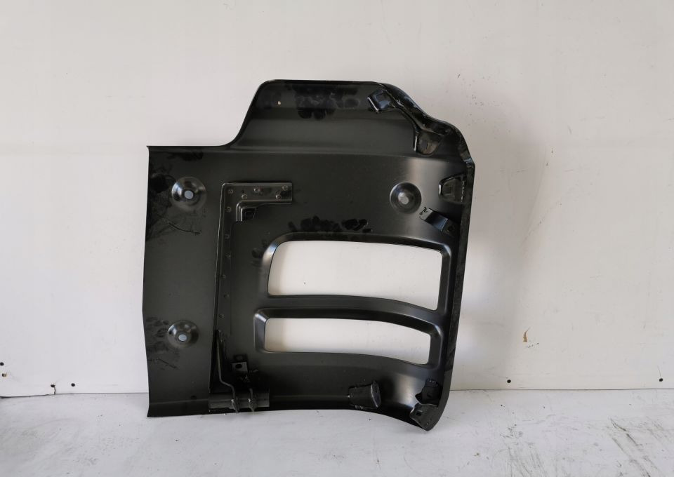 POSZYCIA ZDERZAK MAN TGS TGA RH. - Pare-chocs pour Camion: photos 2 POSZYCIA ZDERZAK MAN TGS TGA RH. - Pare-chocs pour Camion: photos 2