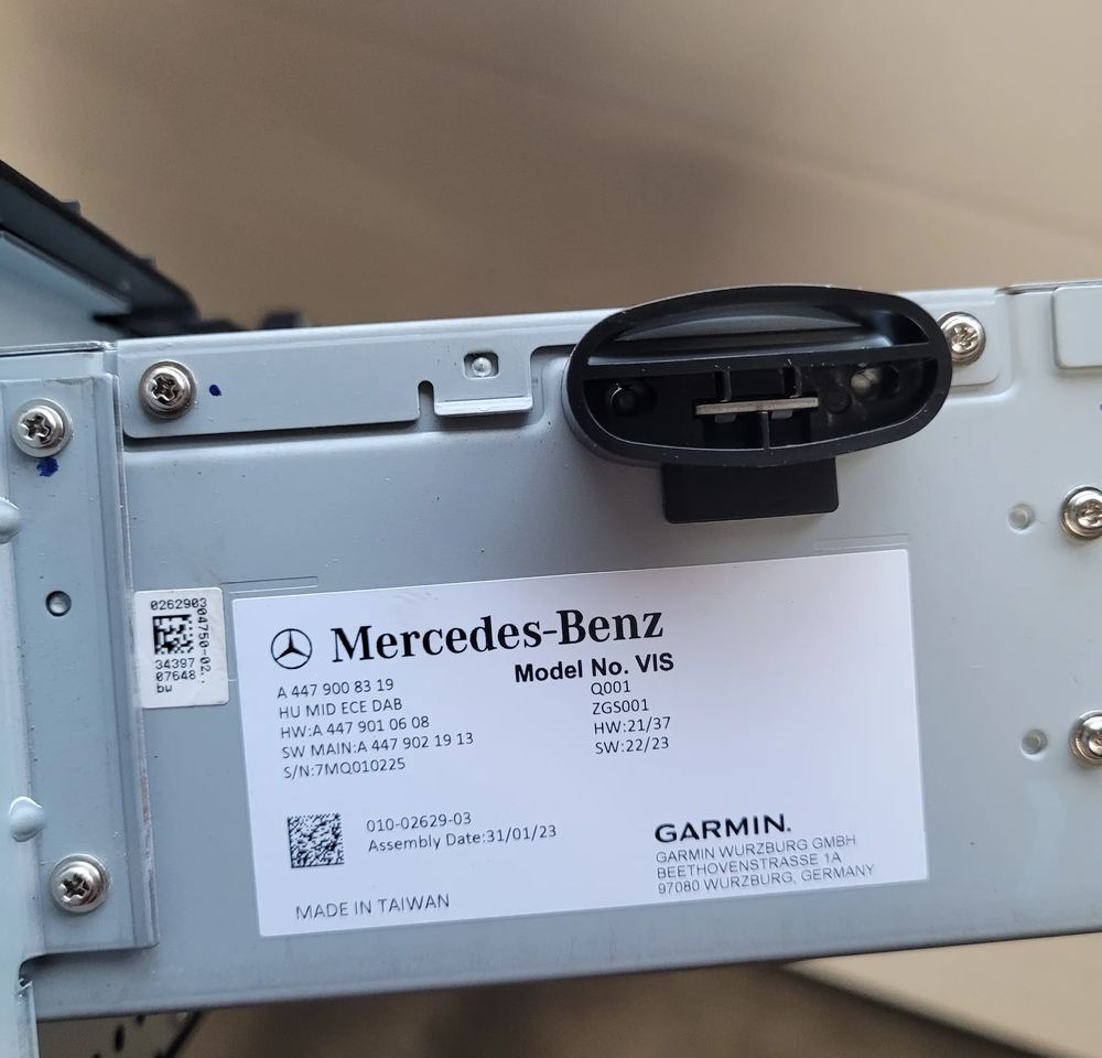 RADIO GARMIN MERCRDES VITO A4479008319 CHWALIM116 - Système électrique pour Véhicule utilitaire: photos 3 RADIO GARMIN MERCRDES VITO A4479008319 CHWALIM116 - Système électrique pour Véhicule utilitaire: photos 3