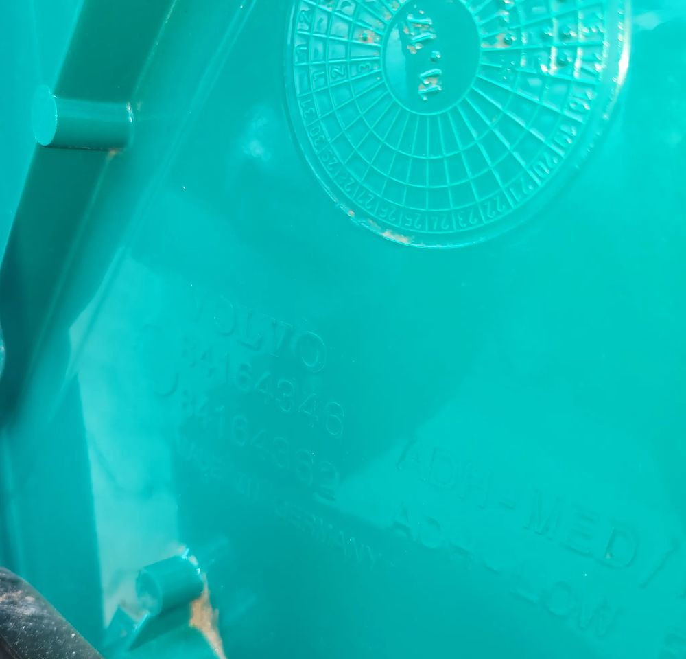 SPOJLER KOSA VOLVO FH4 LIFT ORYGINAŁ RH 84164362 - Aérodynamique/ Spoilers pour Camion: photos 4 SPOJLER KOSA VOLVO FH4 LIFT ORYGINAŁ RH 84164362 - Aérodynamique/ Spoilers pour Camion: photos 4