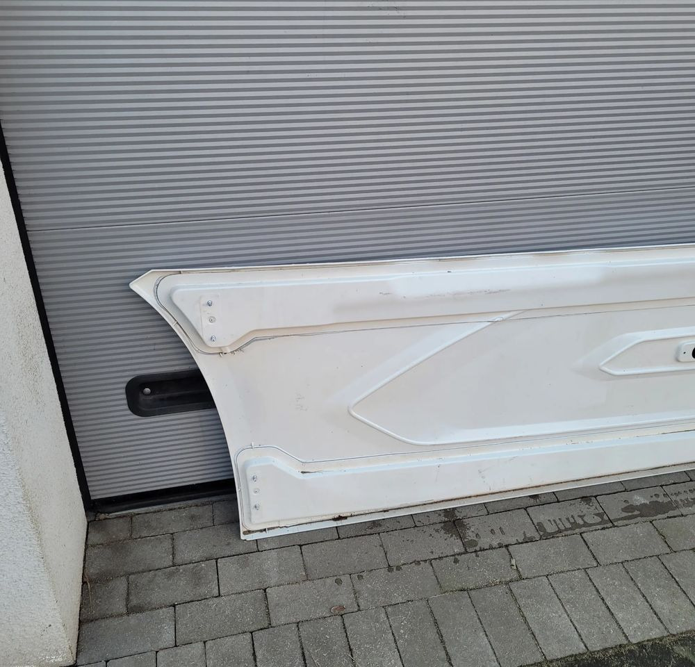 ZABUDOWA MIEDZYOSIOWA SPOJLER DAF XG XG+ 2292740 LH ORYGINAŁ CHWALIM116 - Aérodynamique/ Spoilers pour Camion: photos 4 ZABUDOWA MIEDZYOSIOWA SPOJLER DAF XG XG+ 2292740 LH ORYGINAŁ CHWALIM116 - Aérodynamique/ Spoilers pour Camion: photos 4