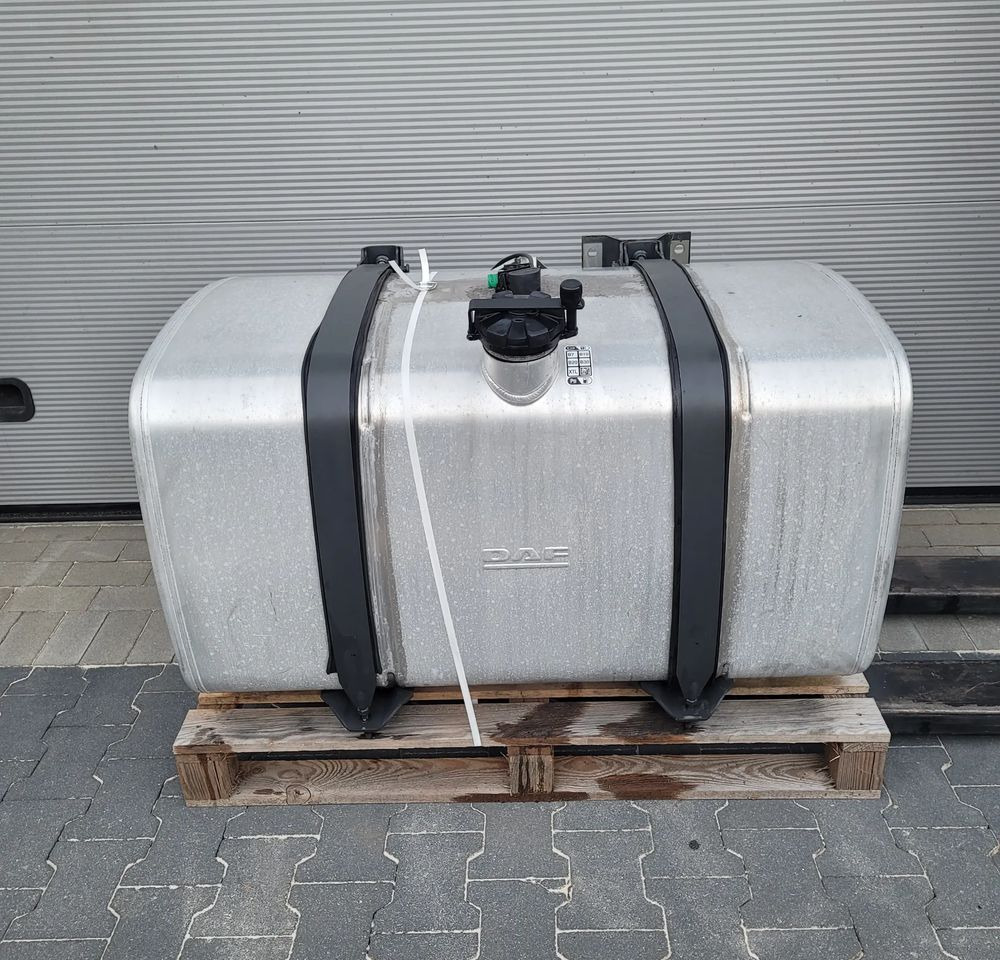 ZBIORNIK PALIWA DAF XF 430L 1681824 LIFT 2020R 113X63X68 CM CHWALIM116 - Préparation du carburant pour Camion: photos 1 ZBIORNIK PALIWA DAF XF 430L 1681824 LIFT 2020R 113X63X68 CM CHWALIM116 - Préparation du carburant pour Camion: photos 1