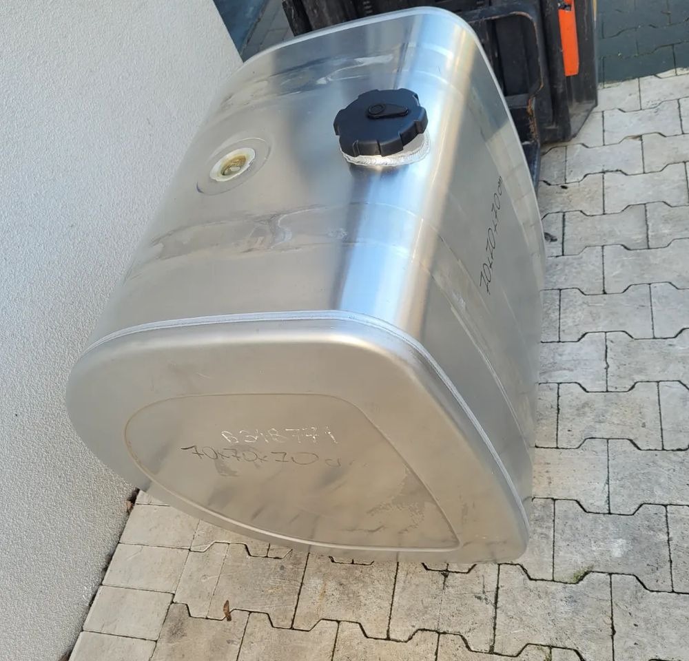 ZBIORNIK PALIWA VOLVO FH RENAULT 22063854 285L - Préparation du carburant: photos 3 ZBIORNIK PALIWA VOLVO FH RENAULT 22063854 285L - Préparation du carburant: photos 3