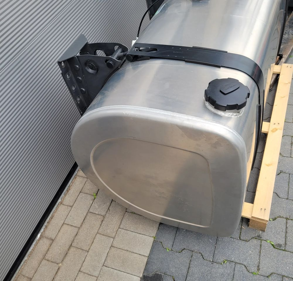 ZBIORNIK PALIWA VOLVO FH4 FH5 GAMA 140X70X70CM 21516453 570L CHWALIM116 - Préparation du carburant pour Camion: photos 2 ZBIORNIK PALIWA VOLVO FH4 FH5 GAMA 140X70X70CM 21516453 570L CHWALIM116 - Préparation du carburant pour Camion: photos 2