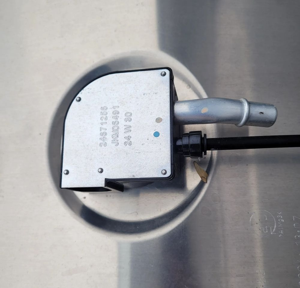ZBIORNIK PALIWA VOLVO FH4 FH5 GAMA 140X70X70CM 21516453 570L CHWALIM116 - Préparation du carburant pour Camion: photos 4 ZBIORNIK PALIWA VOLVO FH4 FH5 GAMA 140X70X70CM 21516453 570L CHWALIM116 - Préparation du carburant pour Camion: photos 4