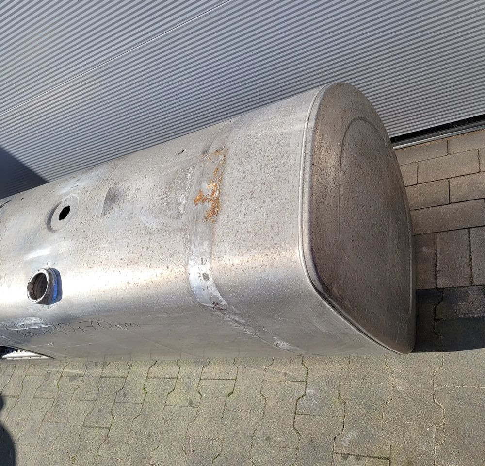 ZBIORNIK PALIWA VOLVO FH4 RENAULT 21442020 900L ORYGINAŁ CHWALIM116 - Préparation du carburant pour Camion: photos 2 ZBIORNIK PALIWA VOLVO FH4 RENAULT 21442020 900L ORYGINAŁ CHWALIM116 - Préparation du carburant pour Camion: photos 2
