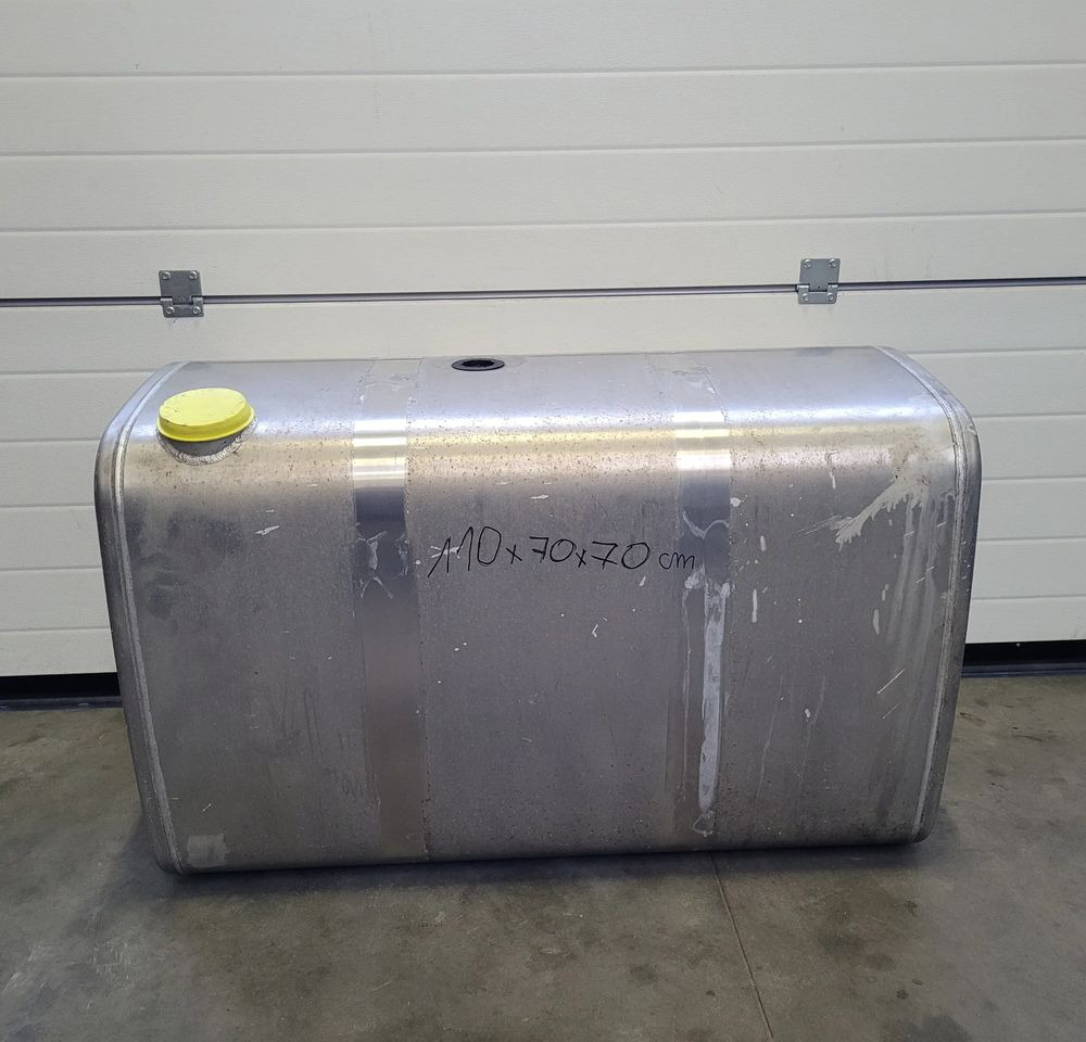 ZBIORNIK PALIWA VOLVO FH4 RENAULT 21516448 450L 110X70X70 - Préparation du carburant pour Camion: photos 1 ZBIORNIK PALIWA VOLVO FH4 RENAULT 21516448 450L 110X70X70 - Préparation du carburant pour Camion: photos 1