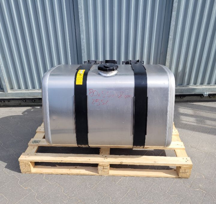 ZBIORNIK PALIWA VOLVO FH4 RENAULT 21516469 255L - Préparation du carburant pour Camion: photos 1 ZBIORNIK PALIWA VOLVO FH4 RENAULT 21516469 255L - Préparation du carburant pour Camion: photos 1