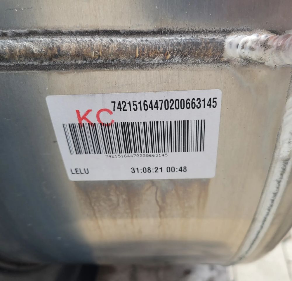 ZBIORNIK PALIWA VOLVO FH4 RENAULT OM 21516447 100X70X70 405L. - Préparation du carburant: photos 4 ZBIORNIK PALIWA VOLVO FH4 RENAULT OM 21516447 100X70X70 405L. - Préparation du carburant: photos 4