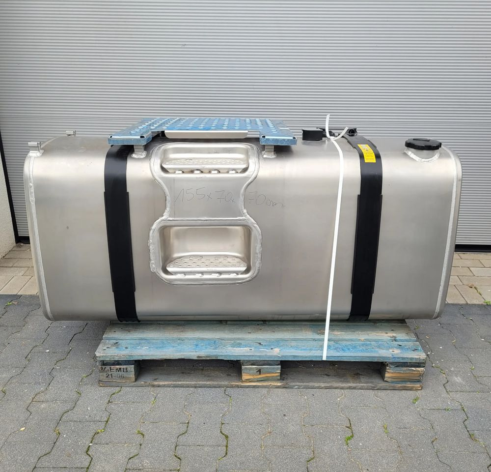 ZBIORNIK PALWA VOLVO FH4 FH5 FMX 21335687 155X70X70CM 620L CHWALIM116 - Préparation du carburant pour Camion: photos 1 ZBIORNIK PALWA VOLVO FH4 FH5 FMX 21335687 155X70X70CM 620L CHWALIM116 - Préparation du carburant pour Camion: photos 1