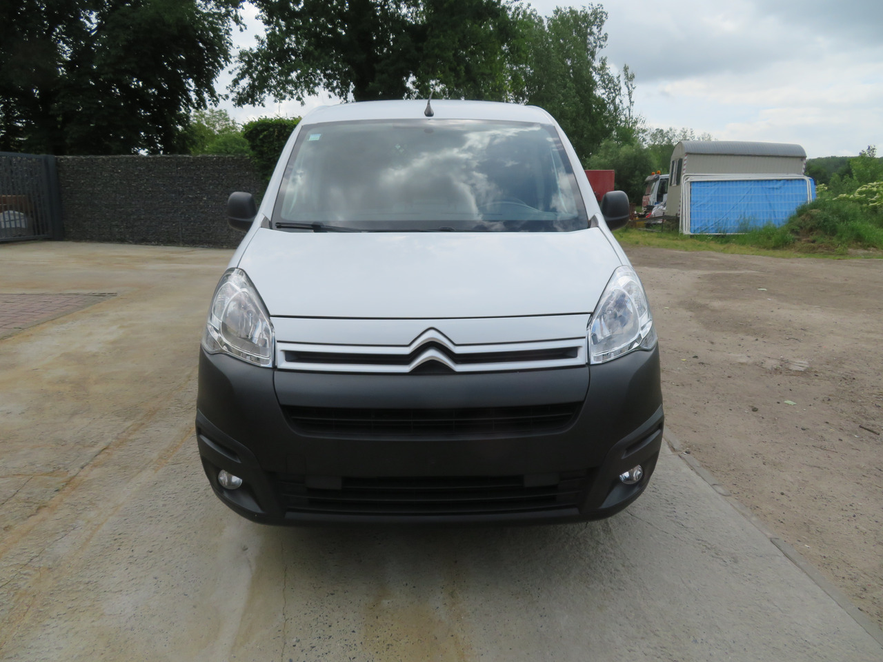 CITROËN Berlingo 1.6 BlueHDi CLUB - Fourgon utilitaire: photos 2 CITROËN Berlingo 1.6 BlueHDi CLUB - Fourgon utilitaire: photos 2