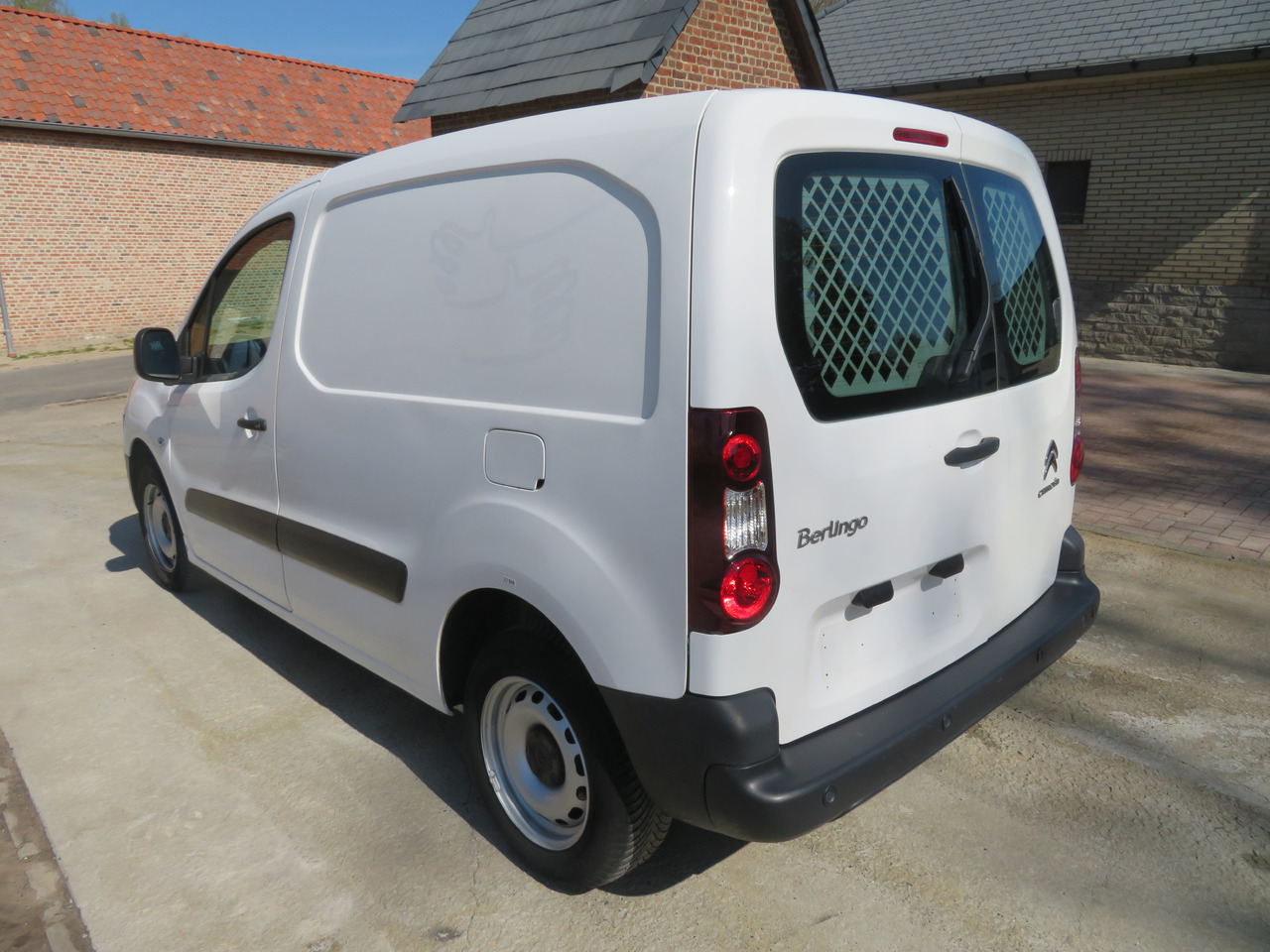 CITROËN Berlingo 1.6 BlueHDi CLUB - Fourgon utilitaire: photos 5 CITROËN Berlingo 1.6 BlueHDi CLUB - Fourgon utilitaire: photos 5