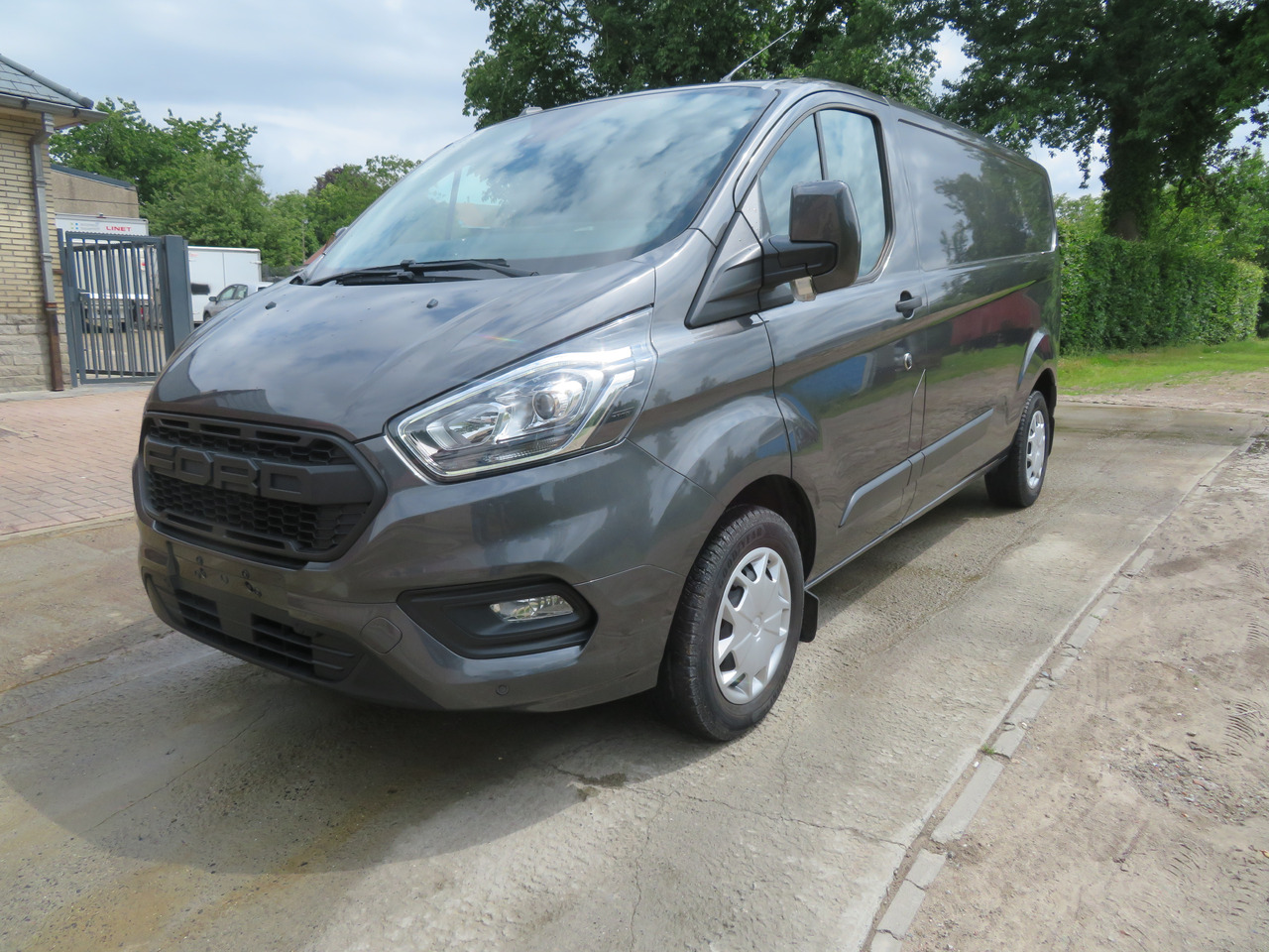 FORD Transit Custom 2.0tdci TREND - L2 - Fourgonnette: photos 3 FORD Transit Custom 2.0tdci TREND - L2 - Fourgonnette: photos 3