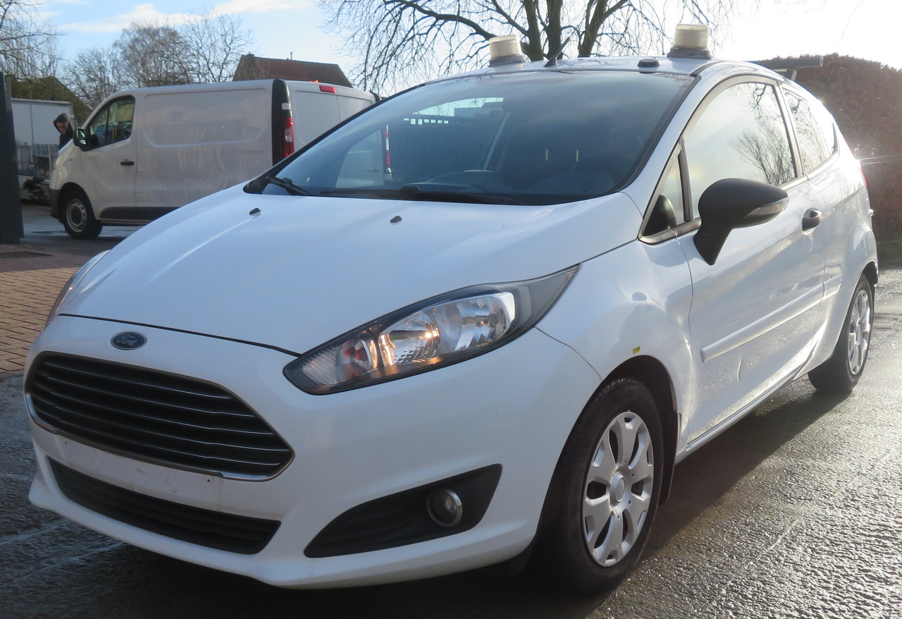 Ford Fiësta Van 1.5 - Fourgonnette: photos 3 Ford Fiësta Van 1.5 - Fourgonnette: photos 3