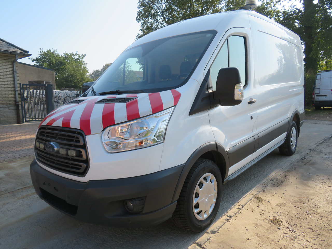 Ford Transit 2.0TDCi - Fourgon utilitaire: photos 3 Ford Transit 2.0TDCi - Fourgon utilitaire: photos 3