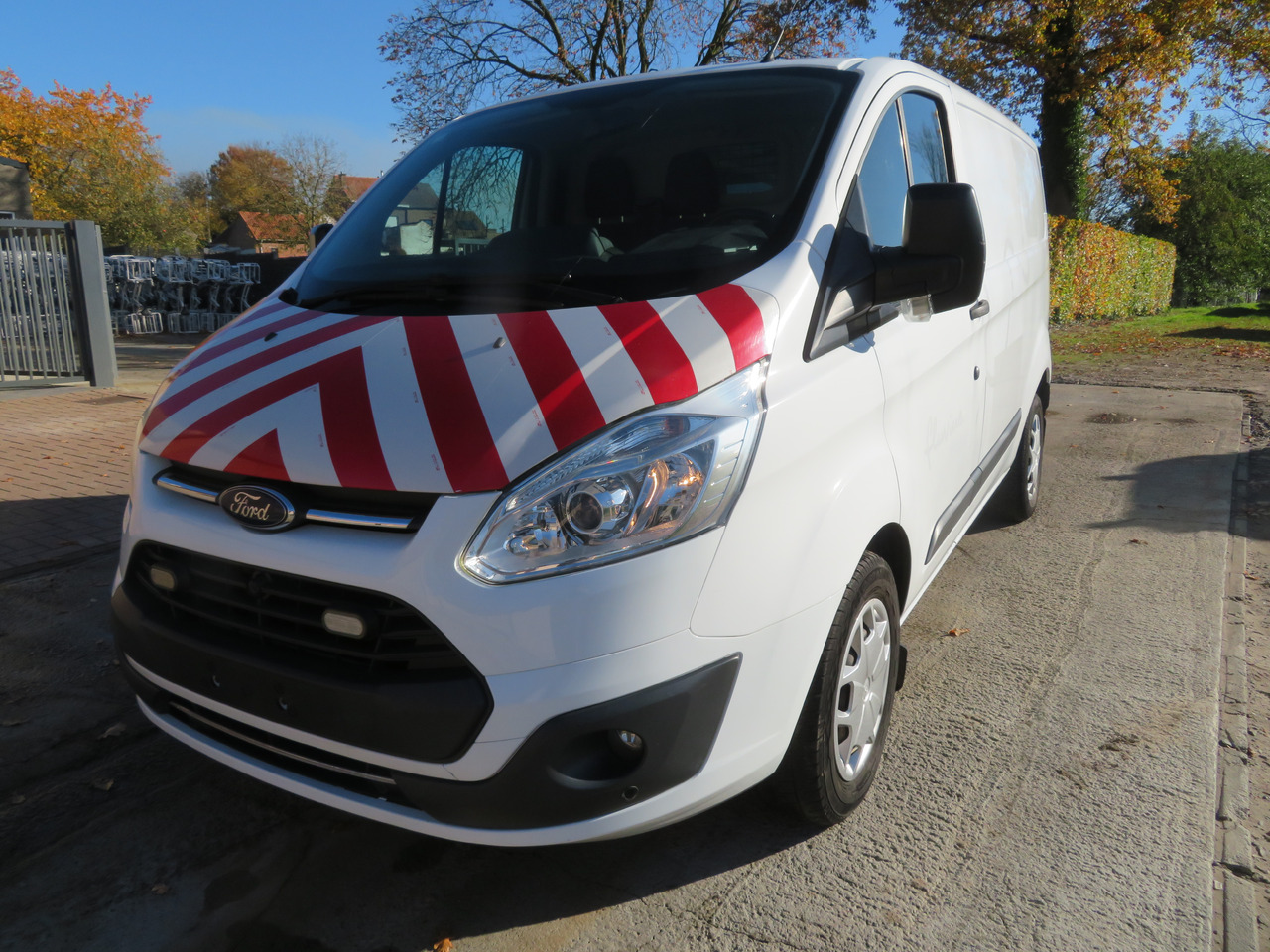 Ford Transit Custom 2.0tdci - Fourgonnette: photos 3 Ford Transit Custom 2.0tdci - Fourgonnette: photos 3