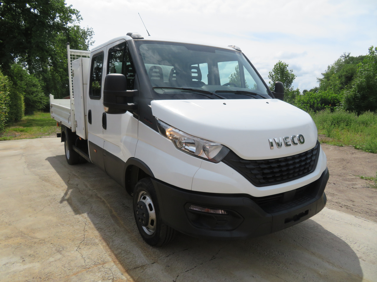 IVECO Daily 35C16 3.0 Dubbel cabine - Véhicule utilitaire benne, Utilitaire double cabine: photos 1 IVECO Daily 35C16 3.0 Dubbel cabine - Véhicule utilitaire benne, Utilitaire double cabine: photos 1
