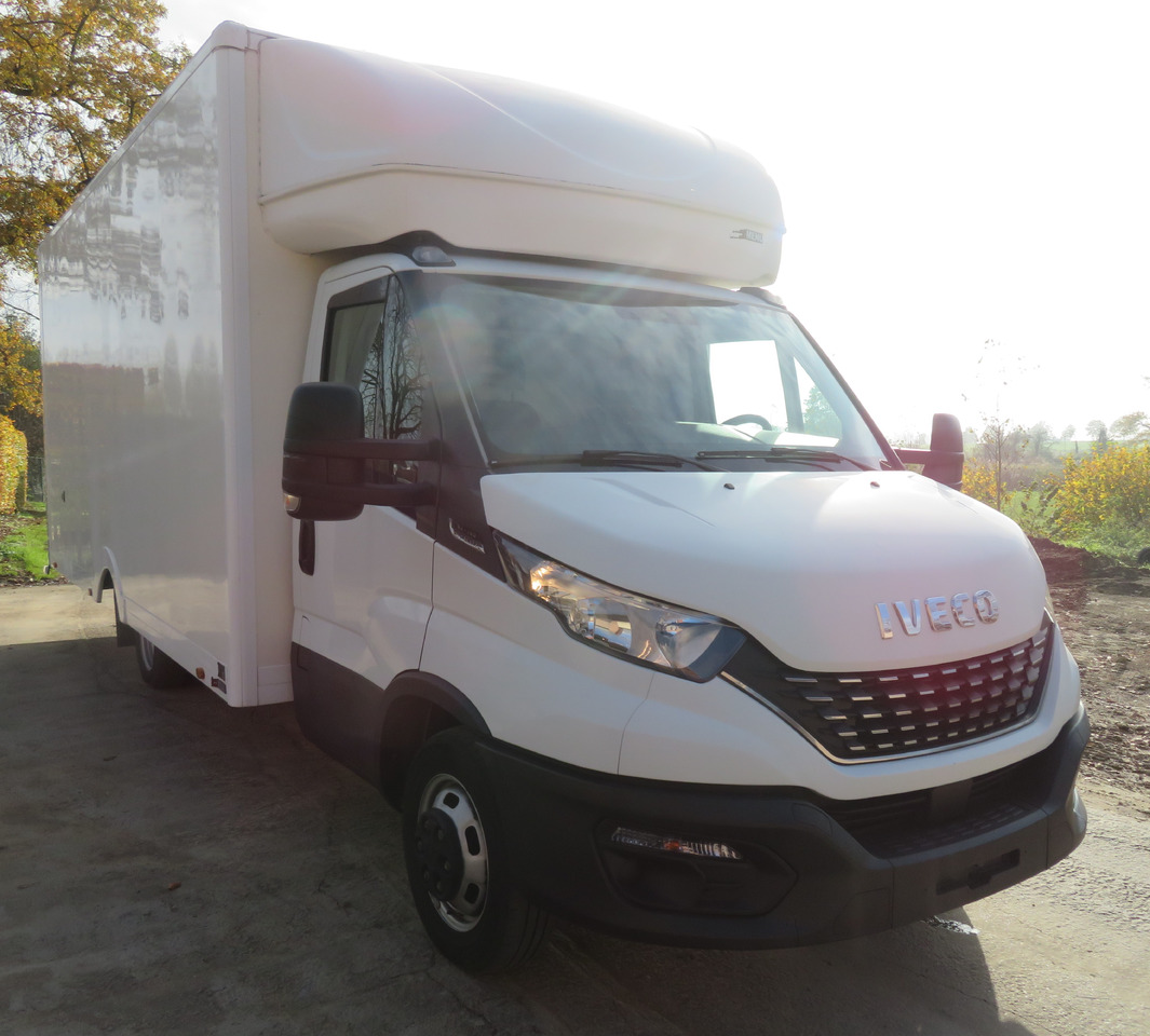 Iveco Daily 35C14 - Fourgon: photos 2 Iveco Daily 35C14 - Fourgon: photos 2