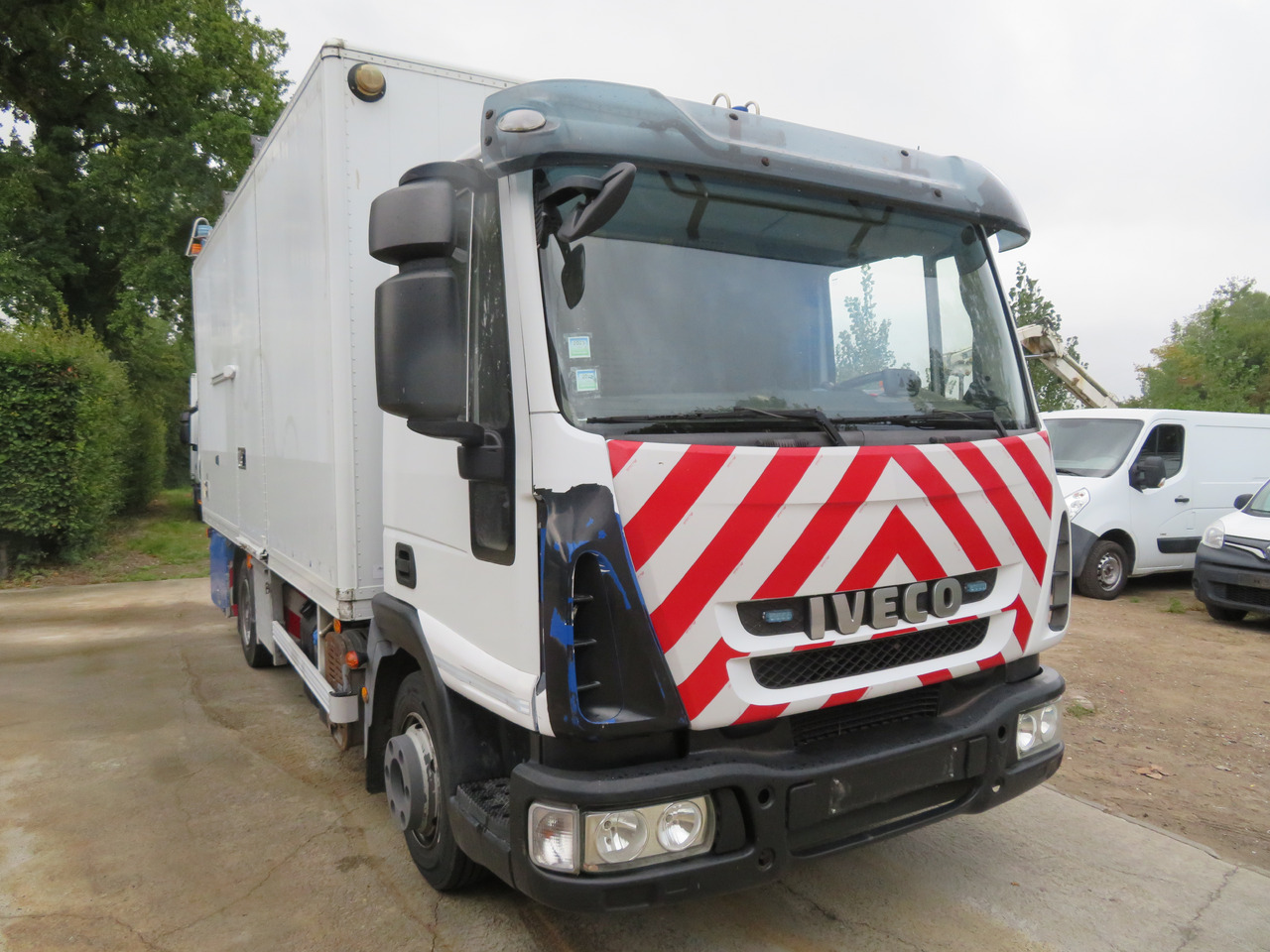Iveco Eurocargo ML90E18 Bakwagen - Camion fourgon: photos 1 Iveco Eurocargo ML90E18 Bakwagen - Camion fourgon: photos 1
