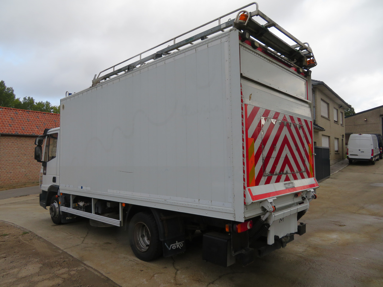 Iveco Eurocargo ML90E18 Bakwagen - Camion fourgon: photos 5 Iveco Eurocargo ML90E18 Bakwagen - Camion fourgon: photos 5