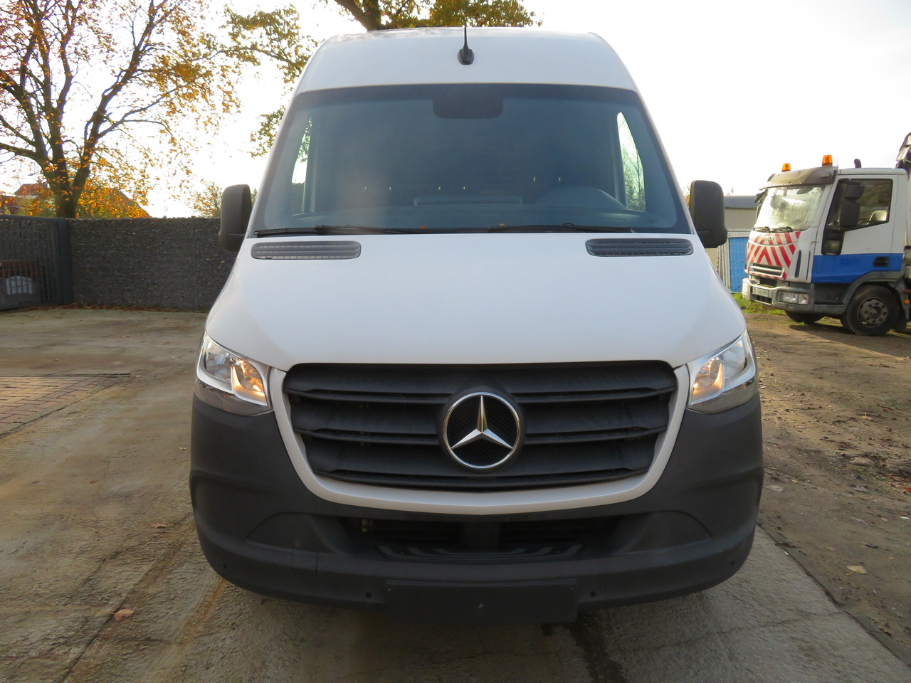 Mercedes-Benz Sprinter 317cdi - A3H2 - 3.5T trekvermogen - Fourgon utilitaire: photos 2 Mercedes-Benz Sprinter 317cdi - A3H2 - 3.5T trekvermogen - Fourgon utilitaire: photos 2