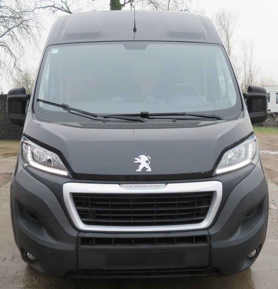 Peugeot Boxer 2.0blue HDI - Fourgonnette: photos 2 Peugeot Boxer 2.0blue HDI - Fourgonnette: photos 2
