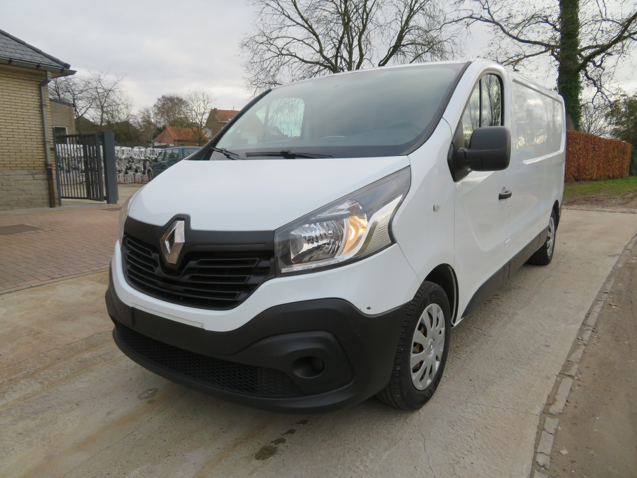 Renault Trafic 1.6dCi Grand Confort - L2H1 - Fourgonnette: photos 3 Renault Trafic 1.6dCi Grand Confort - L2H1 - Fourgonnette: photos 3
