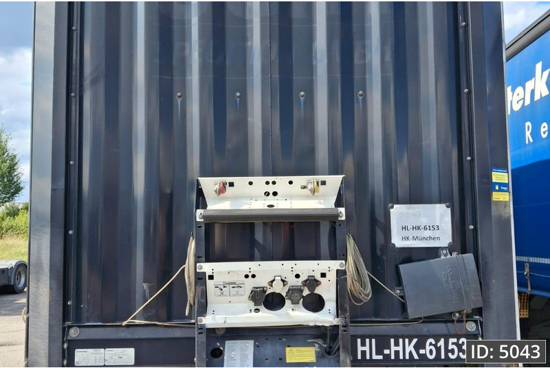 Krone SD / Disk brakes - Semi-remorque rideaux coulissants: photos 2 Krone SD / Disk brakes - Semi-remorque rideaux coulissants: photos 2