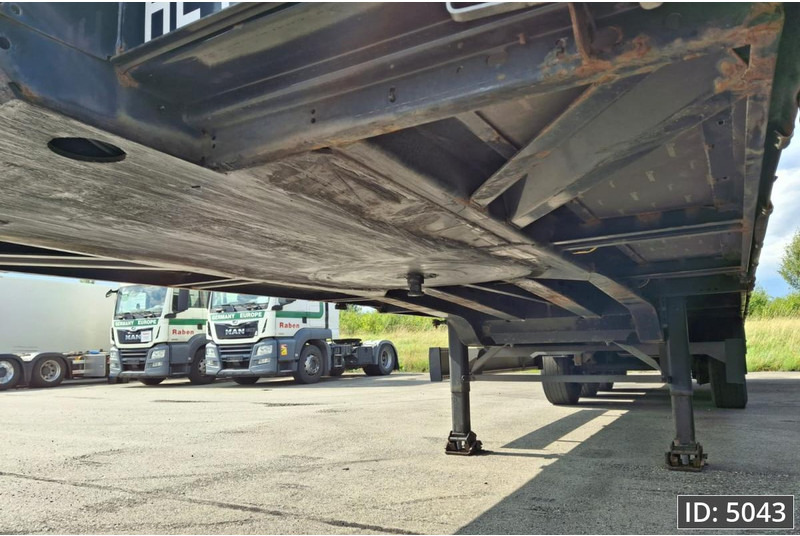 Krone SD / Disk brakes - Semi-remorque rideaux coulissants: photos 5 Krone SD / Disk brakes - Semi-remorque rideaux coulissants: photos 5