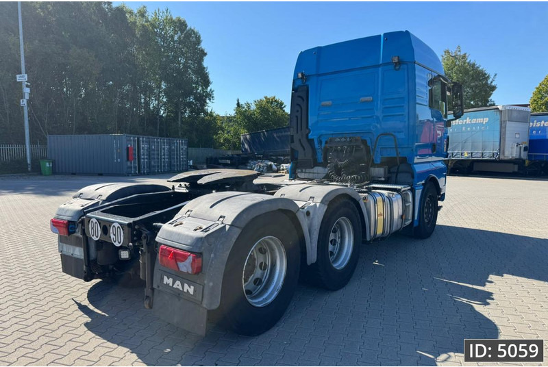 MAN TGX 33.540 XLX, Euro 5, / 6x4 / Retarder / Hydraulics - Tracteur routier: photos 3 MAN TGX 33.540 XLX, Euro 5, / 6x4 / Retarder / Hydraulics - Tracteur routier: photos 3