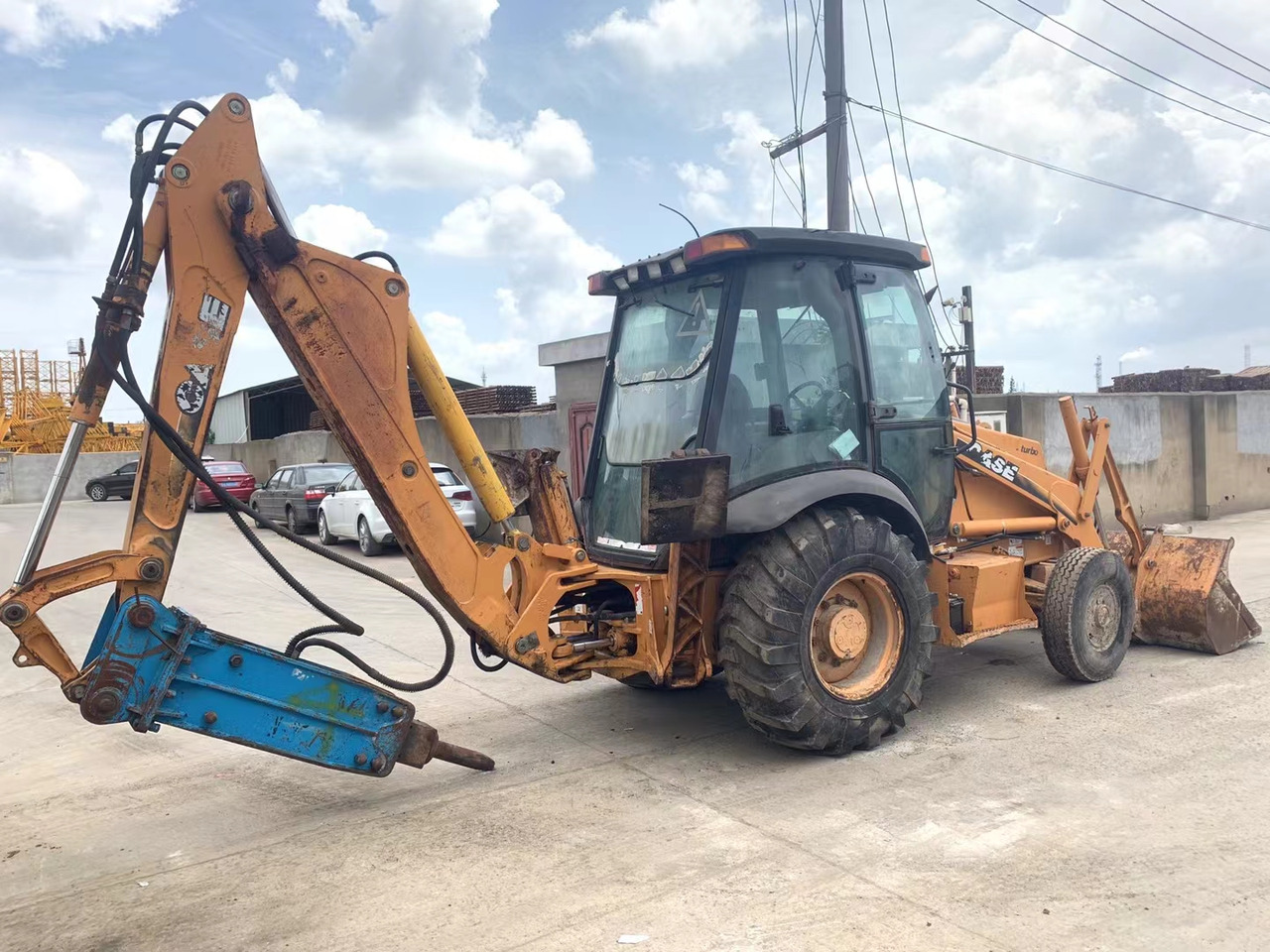 CASE 580M - Tractopelle: photos 2 CASE 580M - Tractopelle: photos 2