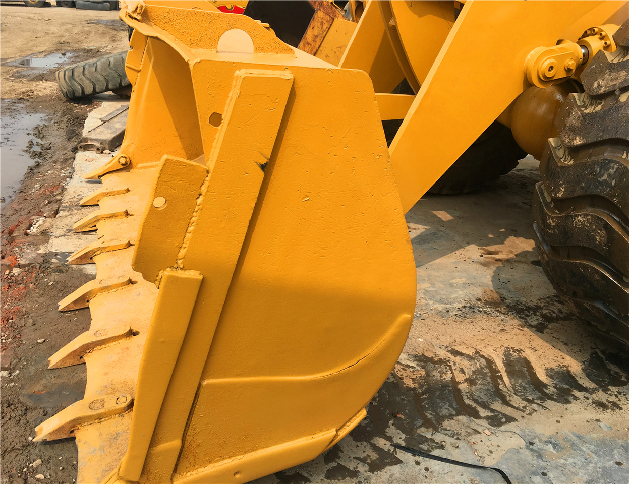 CAT Wheel Loader CAT 966G - Chargeuse sur pneus: photos 3 CAT Wheel Loader CAT 966G - Chargeuse sur pneus: photos 3