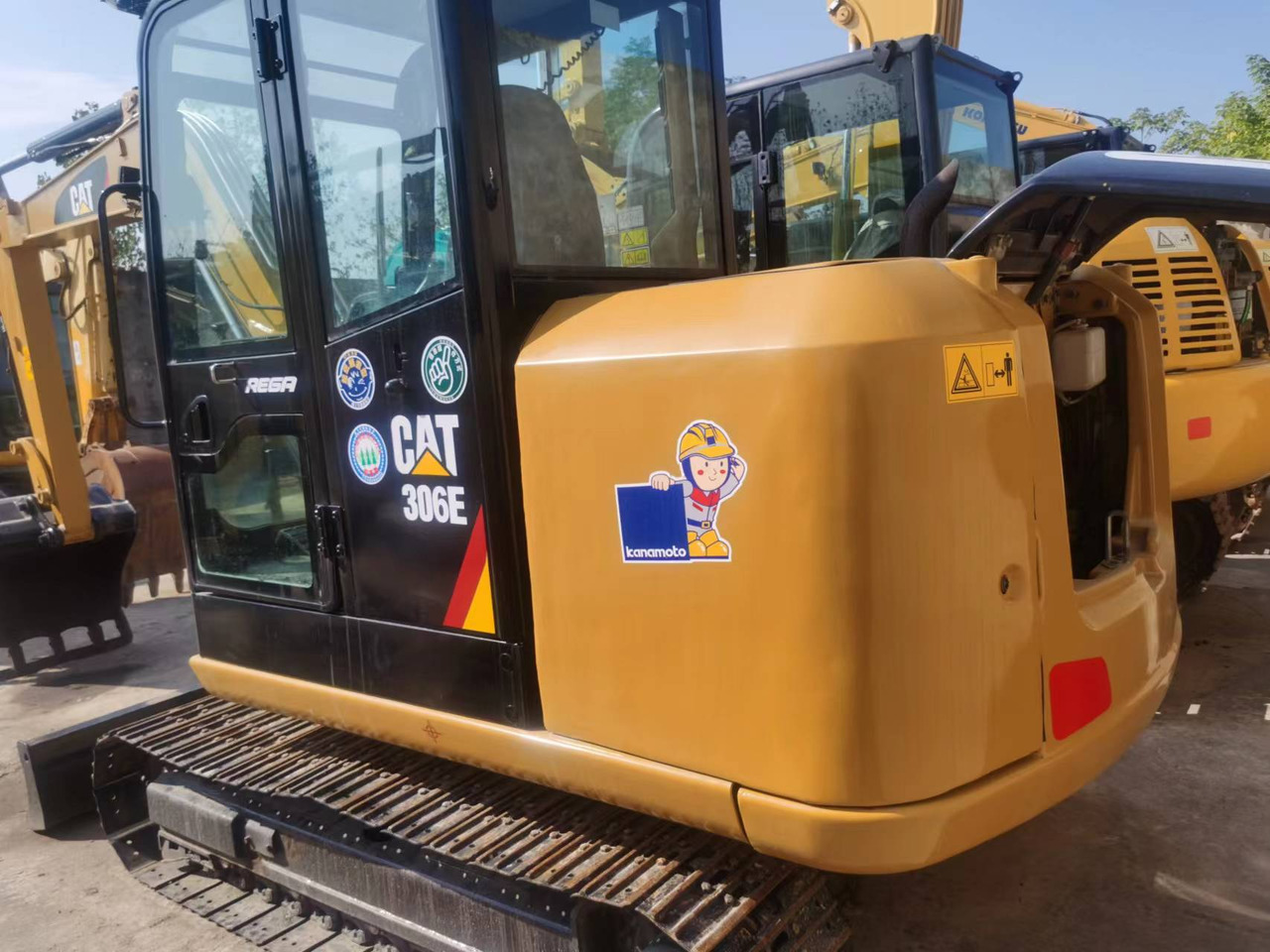 CATERPILLAR 306E - Pelle sur chenille: photos 3 CATERPILLAR 306E - Pelle sur chenille: photos 3