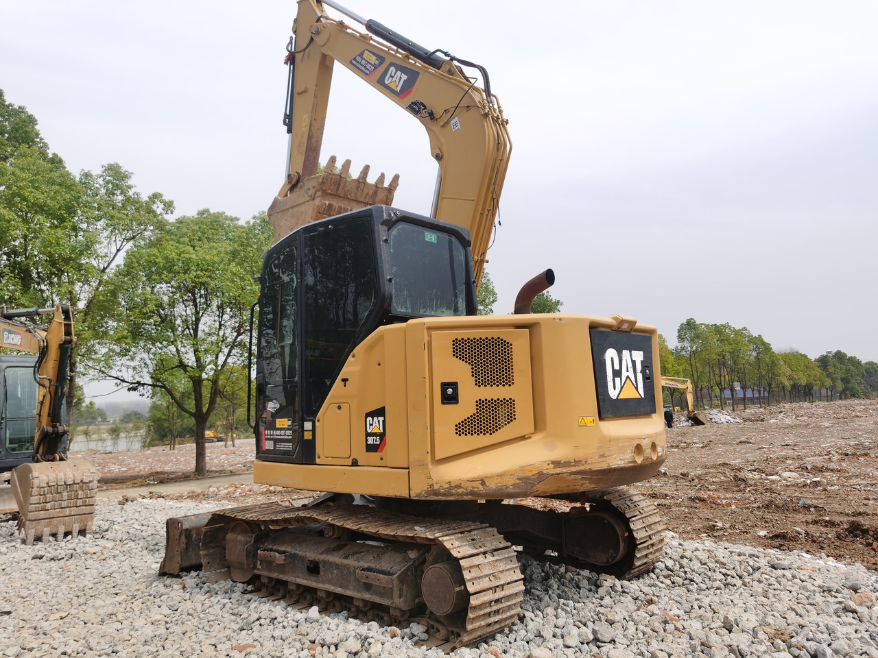 CATERPILLAR 307.5 - Pelle sur chenille: photos 1 CATERPILLAR 307.5 - Pelle sur chenille: photos 1