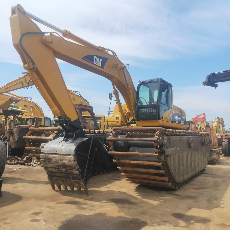 CATERPILLAR 320C - Pelle sur chenille: photos 2 CATERPILLAR 320C - Pelle sur chenille: photos 2