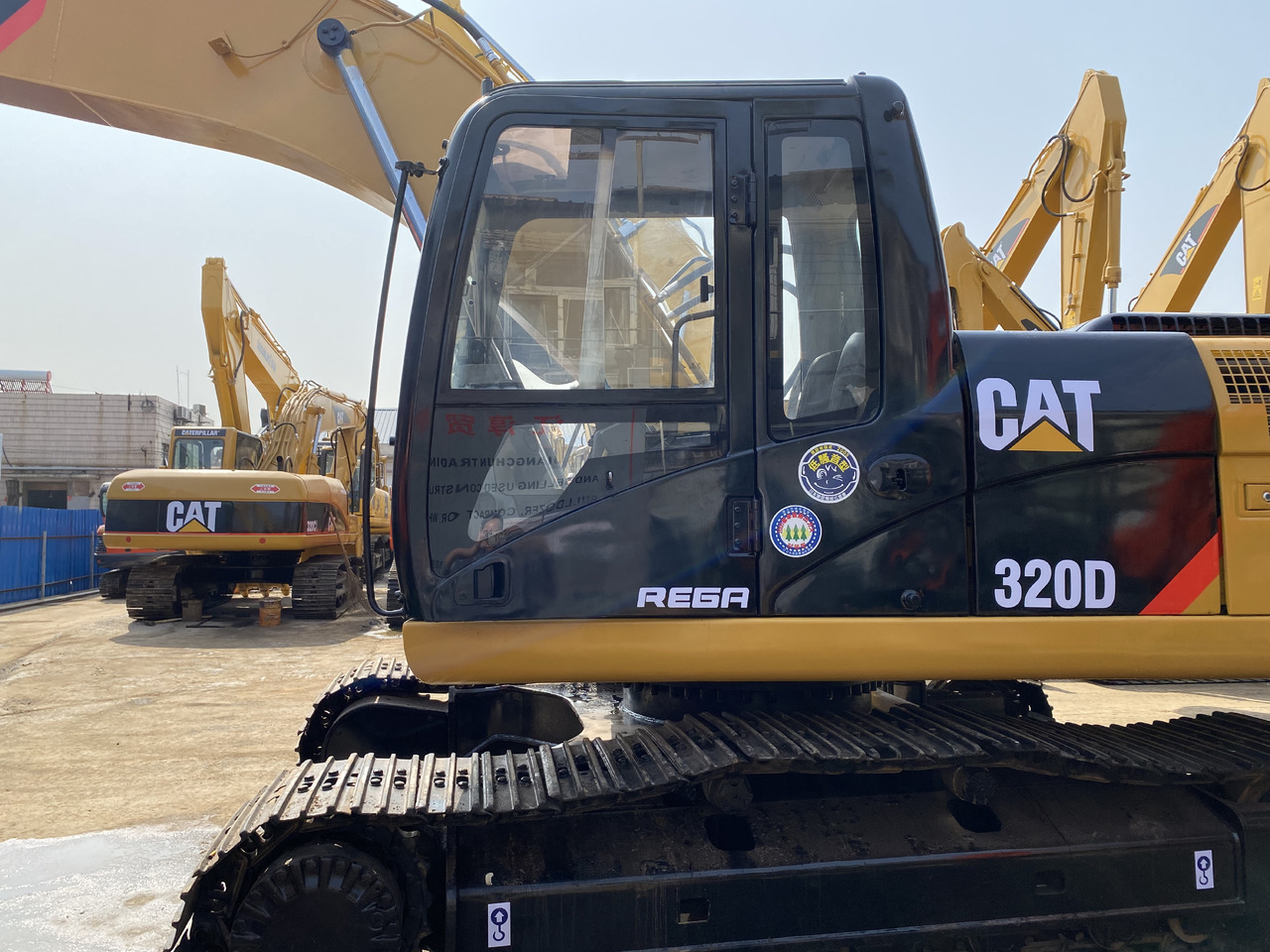 CATERPILLAR 320D - Pelle sur chenille: photos 5 CATERPILLAR 320D - Pelle sur chenille: photos 5