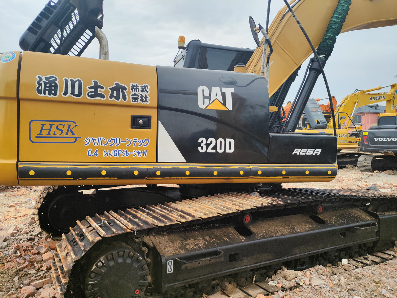 CATERPILLAR 320D - Pelle sur chenille: photos 4 CATERPILLAR 320D - Pelle sur chenille: photos 4