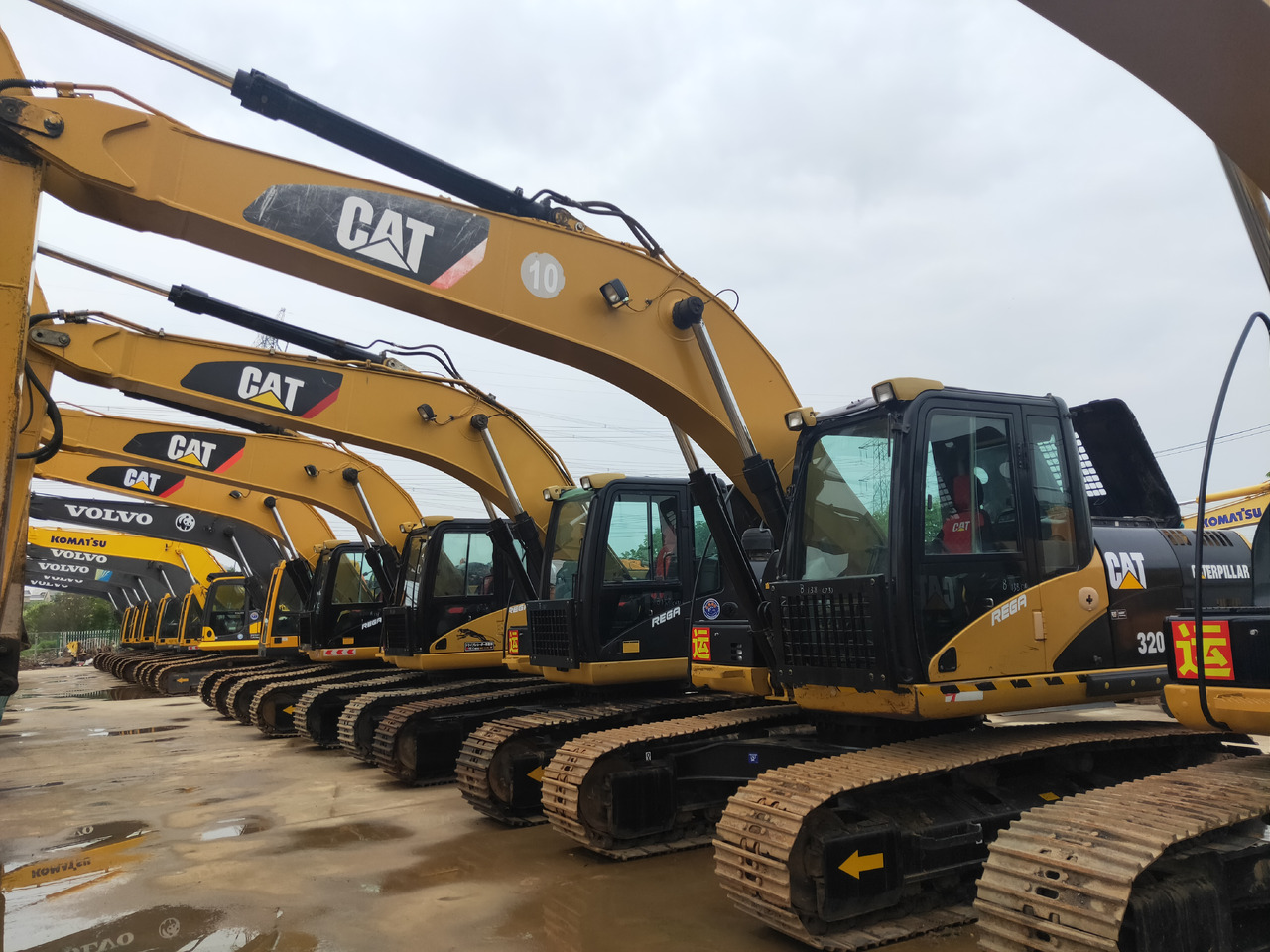 CATERPILLAR 320D - Pelle sur chenille: photos 4 CATERPILLAR 320D - Pelle sur chenille: photos 4