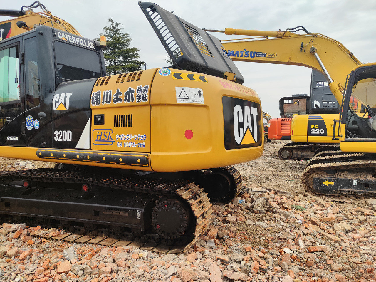 CATERPILLAR 320D - Pelle sur chenille: photos 2 CATERPILLAR 320D - Pelle sur chenille: photos 2