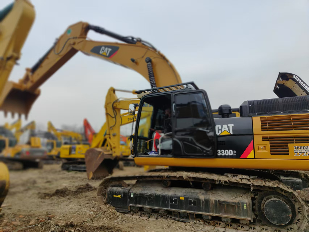 CATERPILLAR 330D - Pelle sur chenille: photos 2 CATERPILLAR 330D - Pelle sur chenille: photos 2