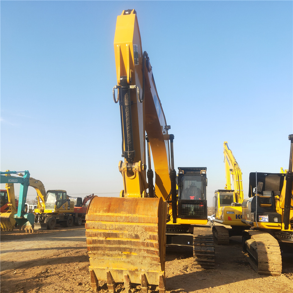 CATERPILLAR 340D2 - Pelle sur chenille: photos 2 CATERPILLAR 340D2 - Pelle sur chenille: photos 2