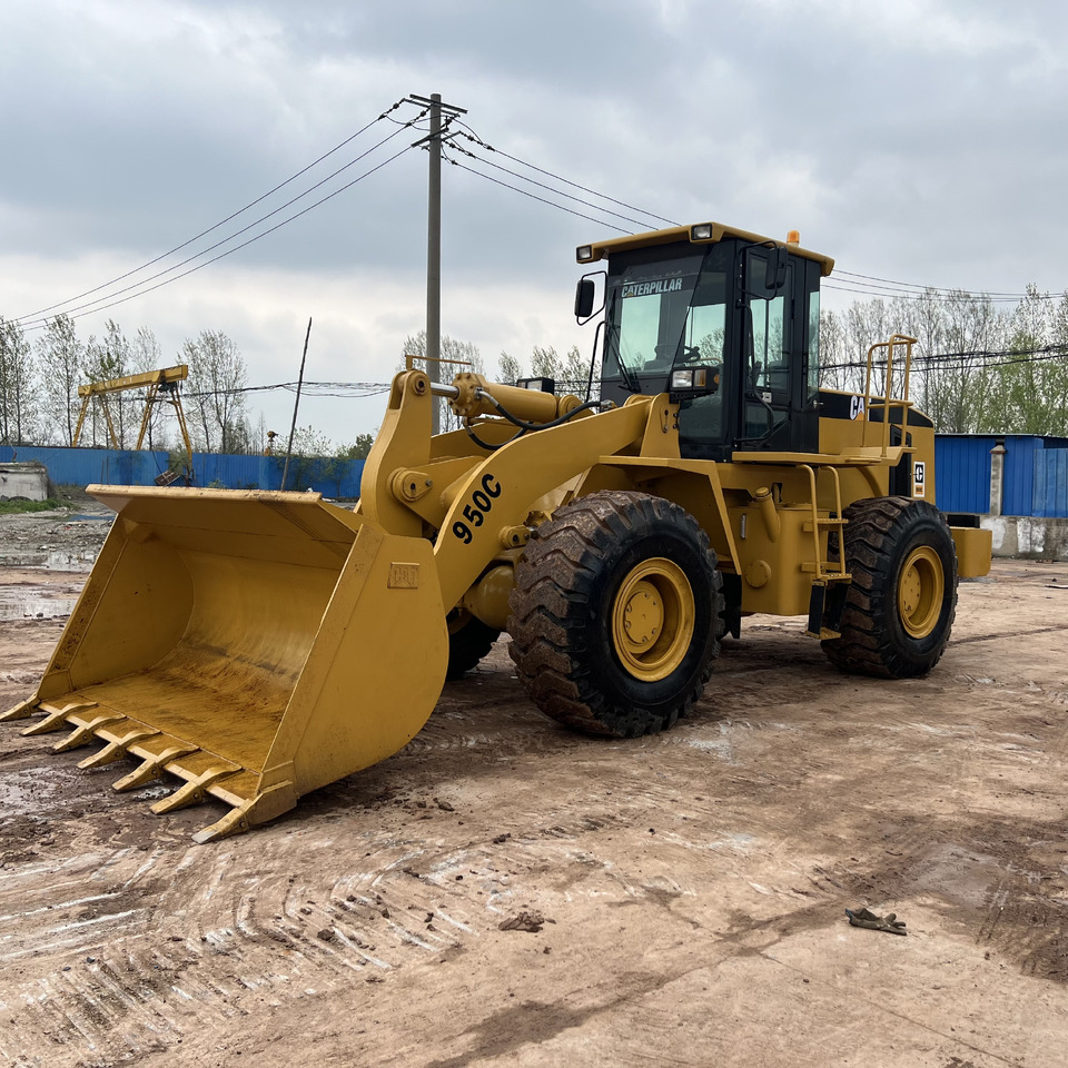 CATERPILLAR 950C - Chargeuse sur pneus: photos 2 CATERPILLAR 950C - Chargeuse sur pneus: photos 2