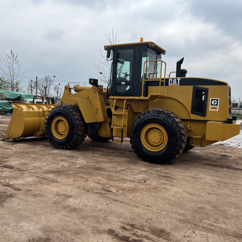 CATERPILLAR 950C - Chargeuse sur pneus: photos 3 CATERPILLAR 950C - Chargeuse sur pneus: photos 3