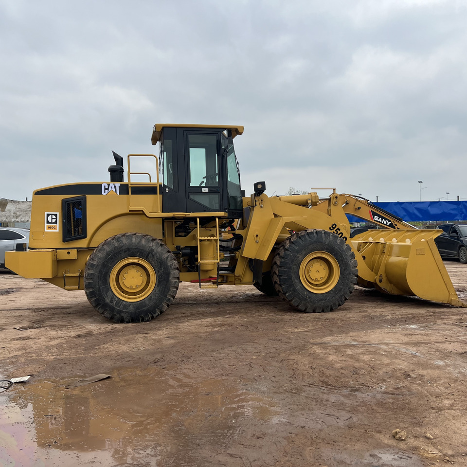 CATERPILLAR 950C - Chargeuse sur pneus: photos 5 CATERPILLAR 950C - Chargeuse sur pneus: photos 5