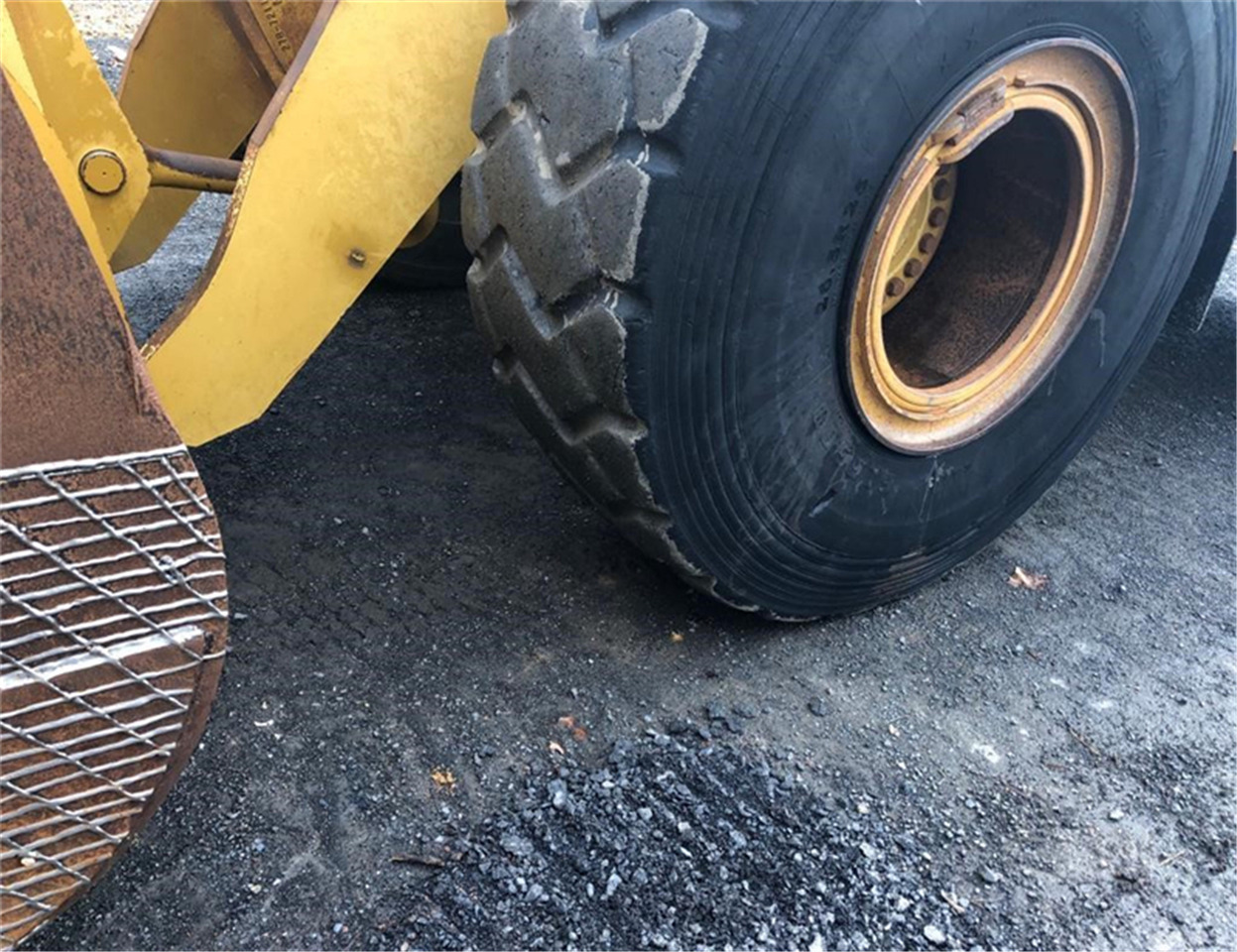 CATERPILLAR 966H - Mini chargeuse: photos 5 CATERPILLAR 966H - Mini chargeuse: photos 5