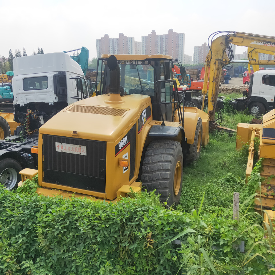 CATERPILLAR 966H - Chargeuse sur pneus: photos 3 CATERPILLAR 966H - Chargeuse sur pneus: photos 3