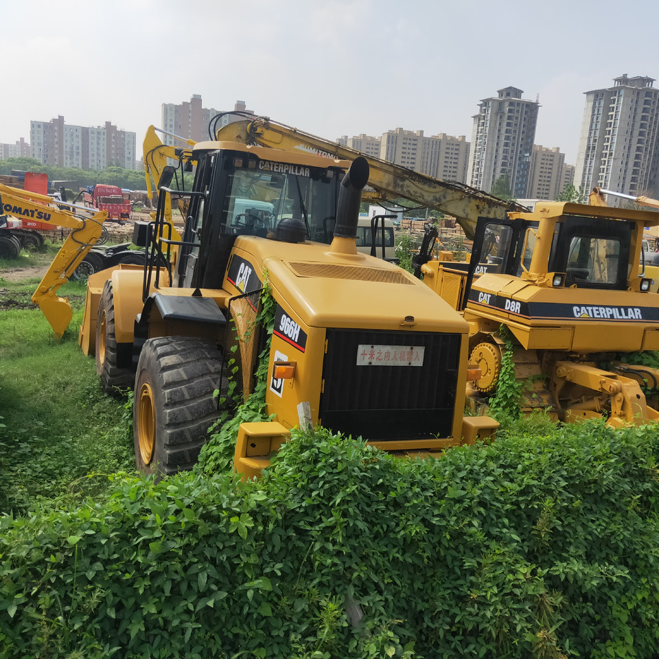 CATERPILLAR 966H - Chargeuse sur pneus: photos 2 CATERPILLAR 966H - Chargeuse sur pneus: photos 2