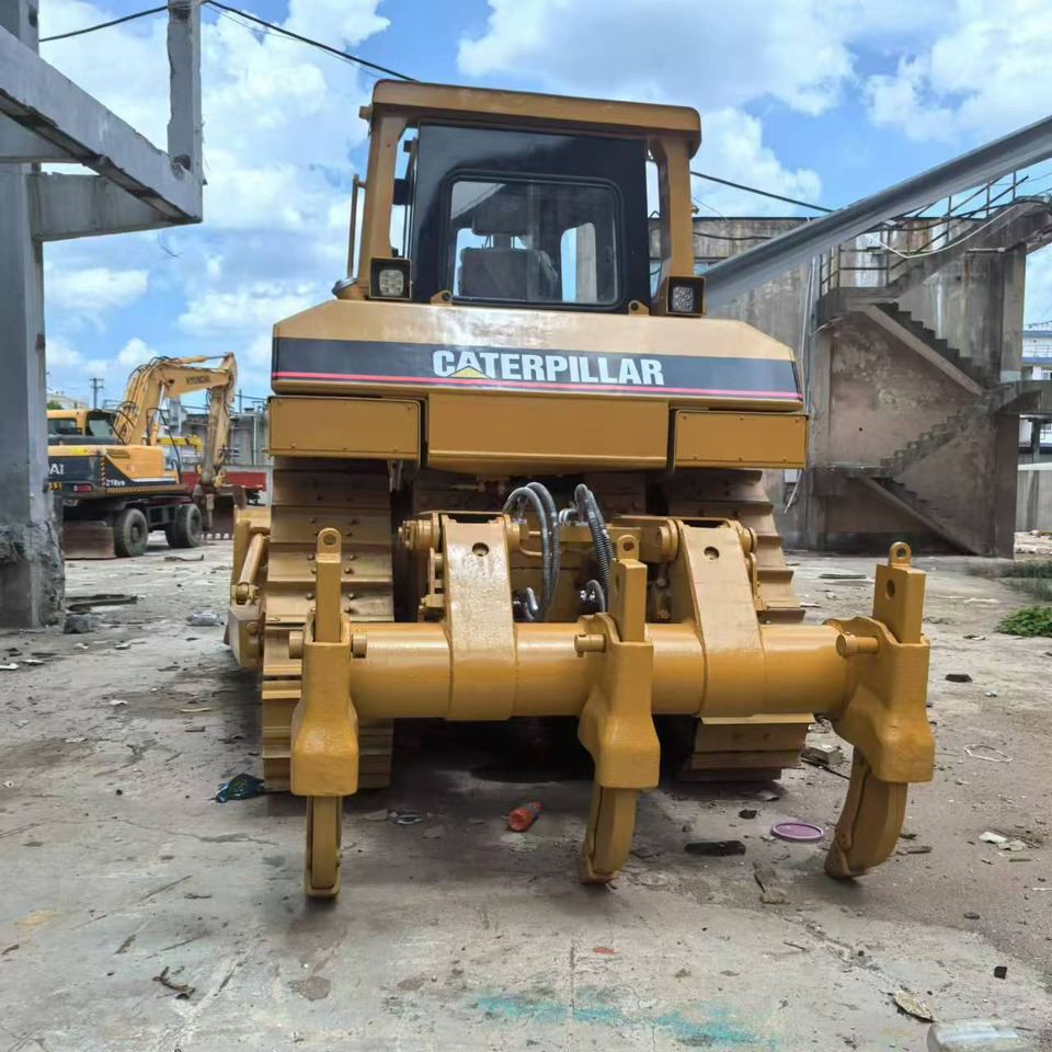 Bulldozer CATERPILLAR Bulldozer D8G Good Condition: photos 11 Bulldozer CATERPILLAR Bulldozer D8G Good Condition: photos 11