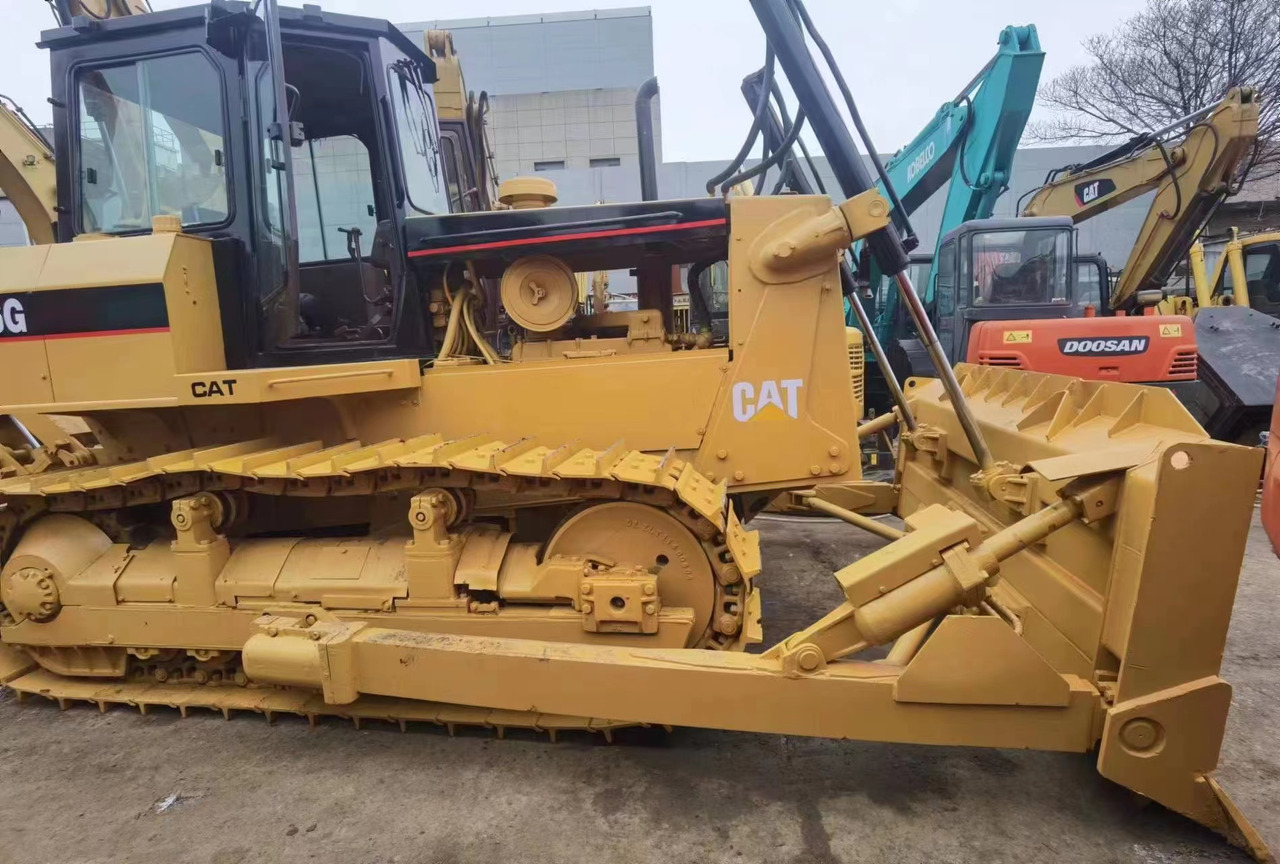 CATERPILLAR D6G - Bulldozer: photos 2 CATERPILLAR D6G - Bulldozer: photos 2